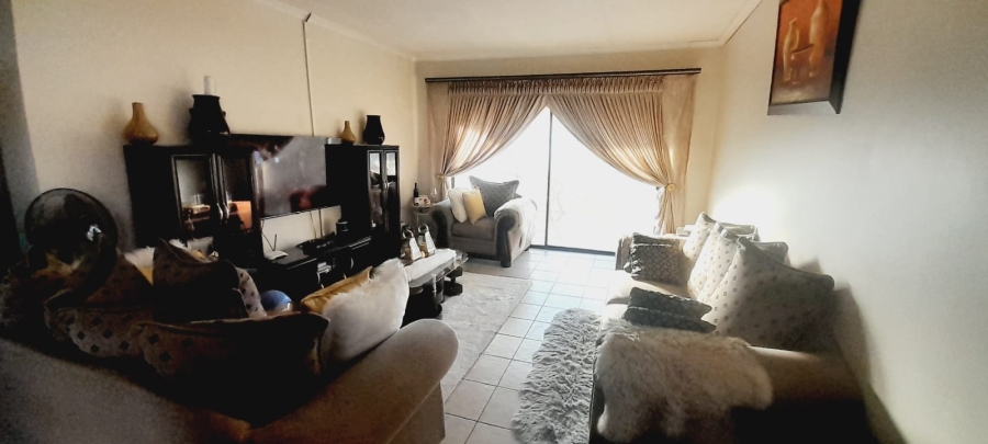 2 Bedroom Property for Sale in Songloed North West